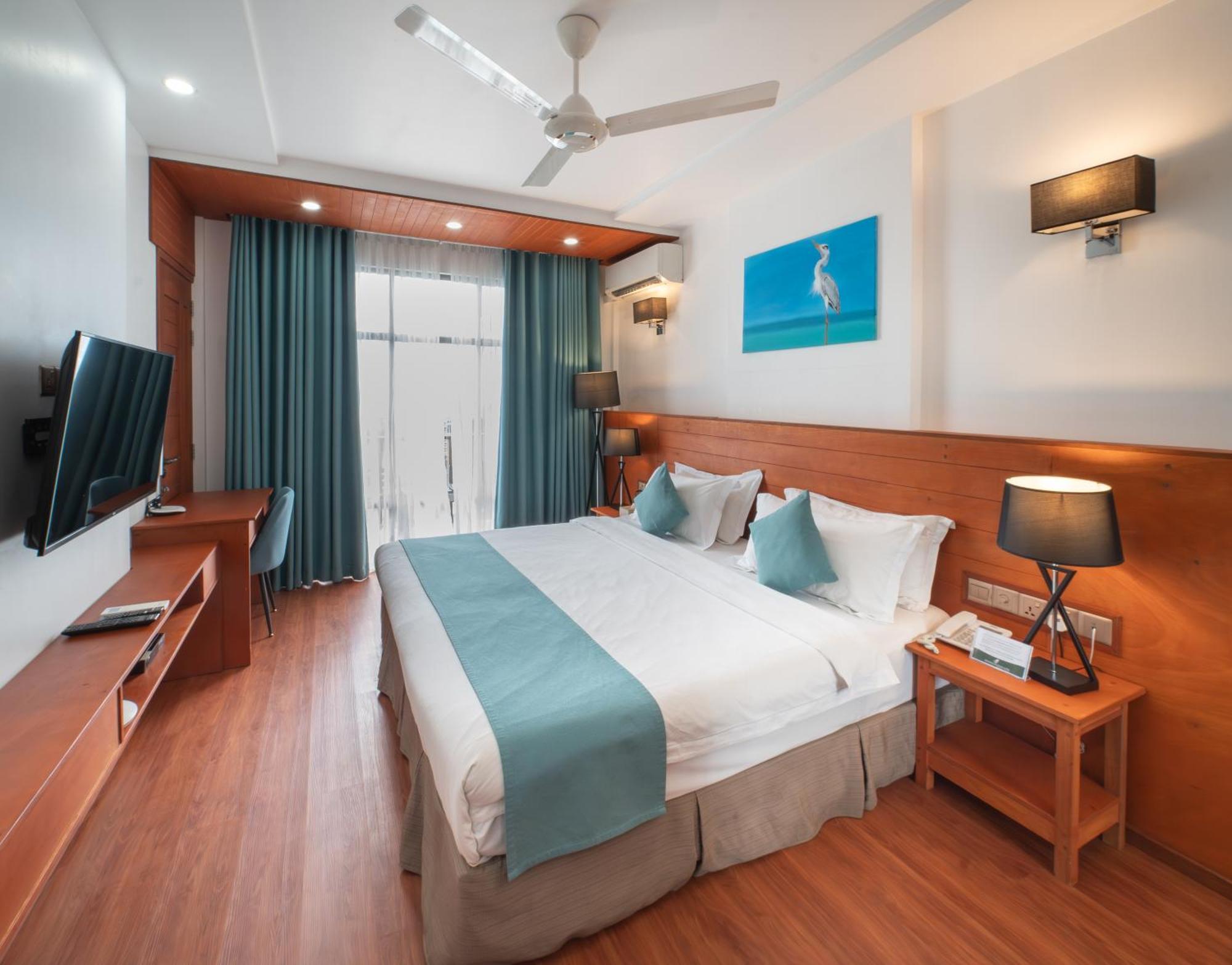 Araamu Hotels Maldives At Dhiffushi Εξωτερικό φωτογραφία