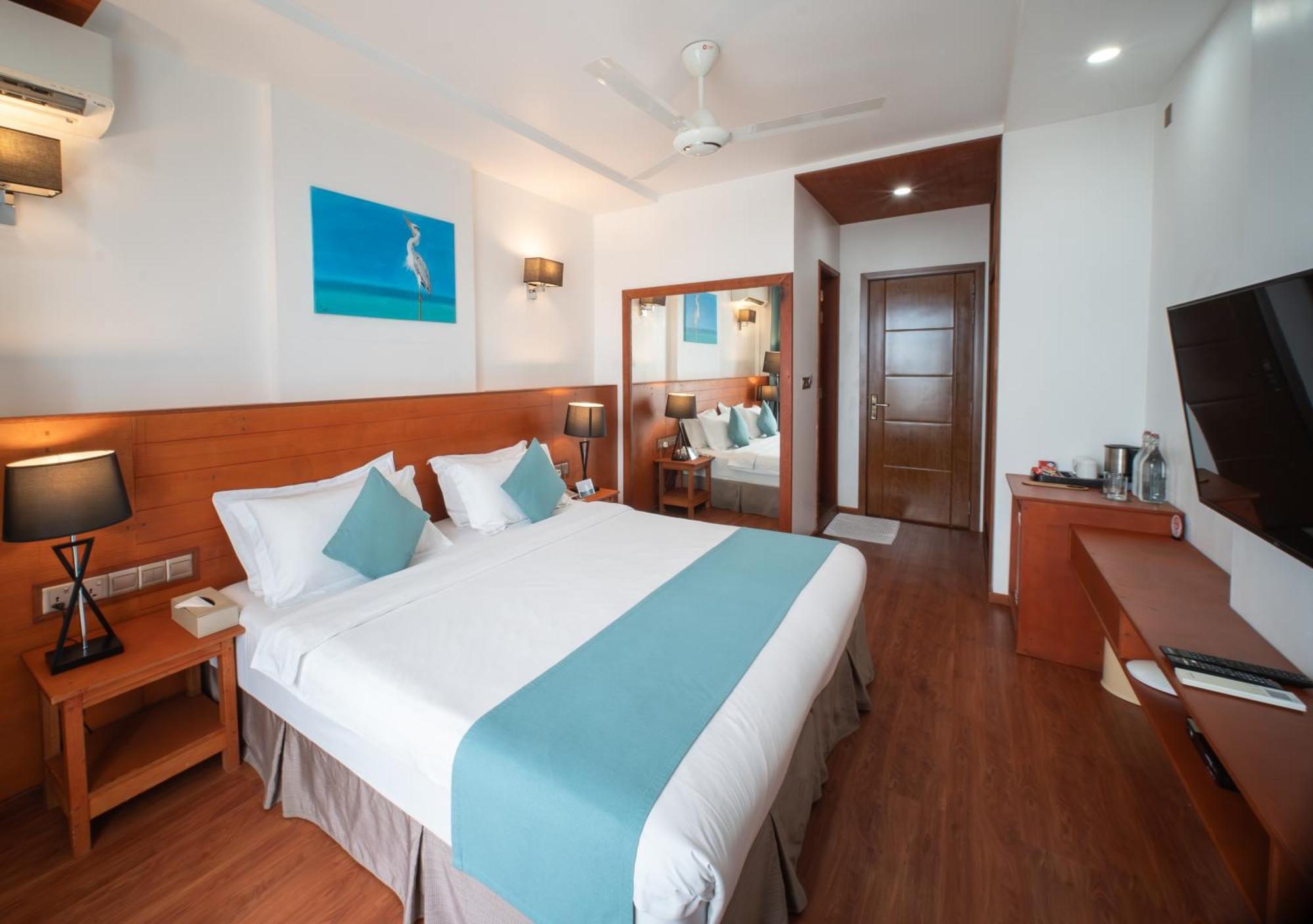 Araamu Hotels Maldives At Dhiffushi Εξωτερικό φωτογραφία